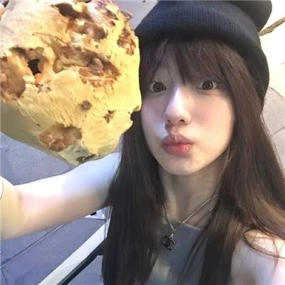 女猫 海报